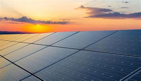 Güneş Panelleri: Evlerde Yenilenebilir Enerji Kullanımı
